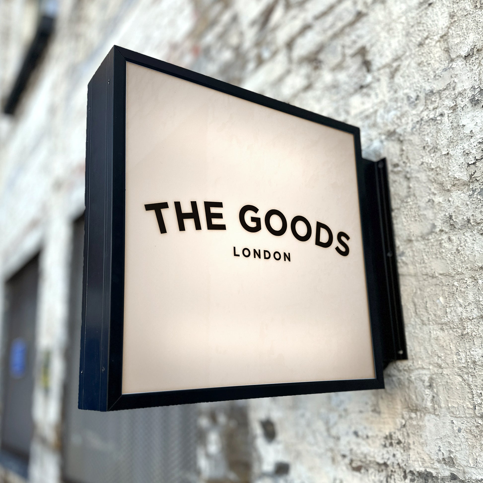 Rectangular Metal Light Box Illuminated Projecting Sign, 50% OFF